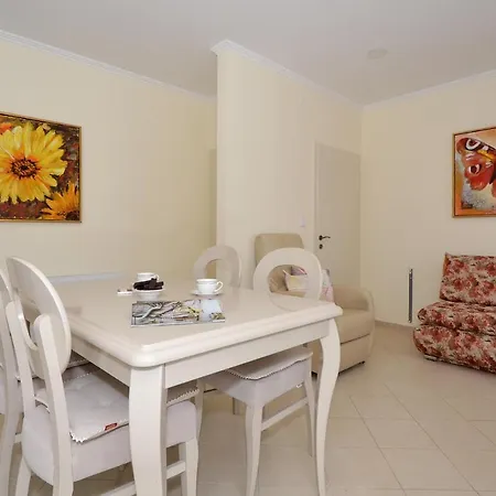 Apartment Fontana