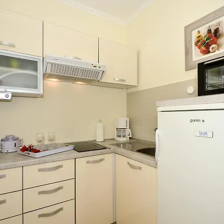 Fontana Apartment *